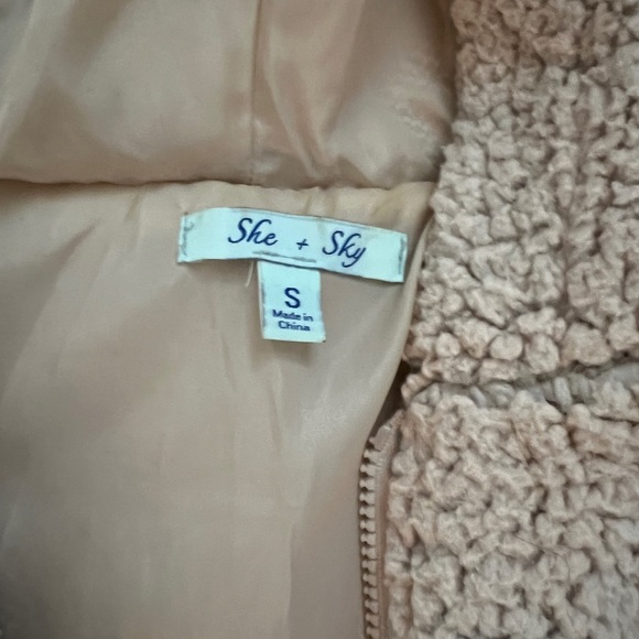 She & Sky Teddy bear Tan Fleece size small - Picture 3 of 4